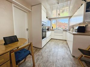 Photo 13- click for photo gallery